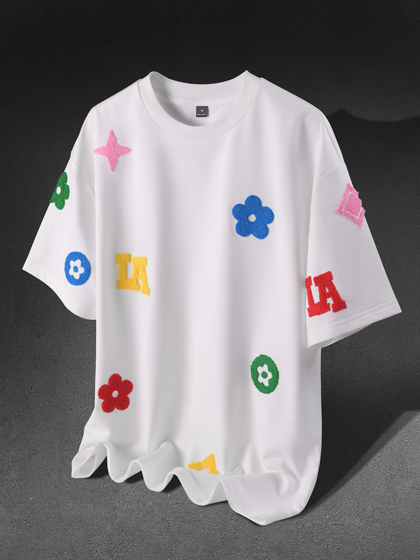 Streetwear Brand With White Flowers - Men's Oversized Y2K Streetwear T Shirt