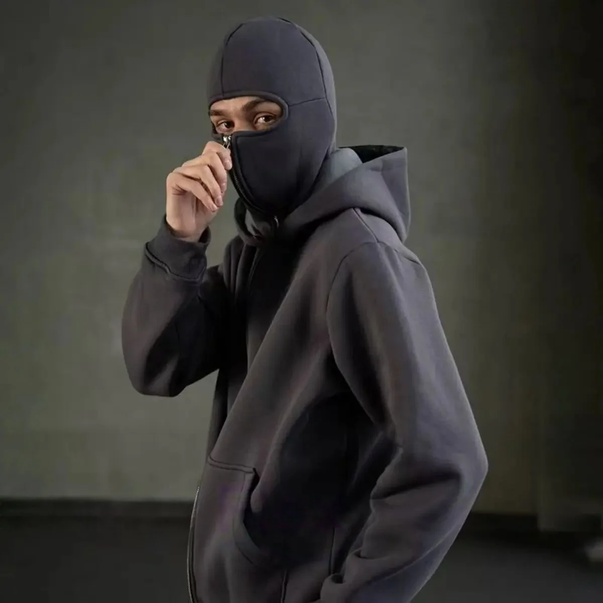 New Arrival TROST Balaclava Ho – обзор и цена Fear Of God Essential