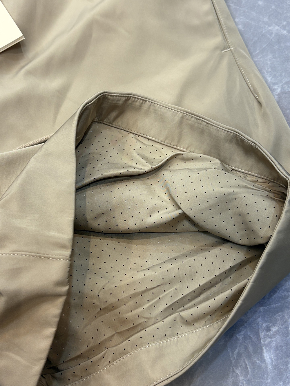 25ss Classic Brand Shorts Alwa – обзор и цена Fear Of God Essential