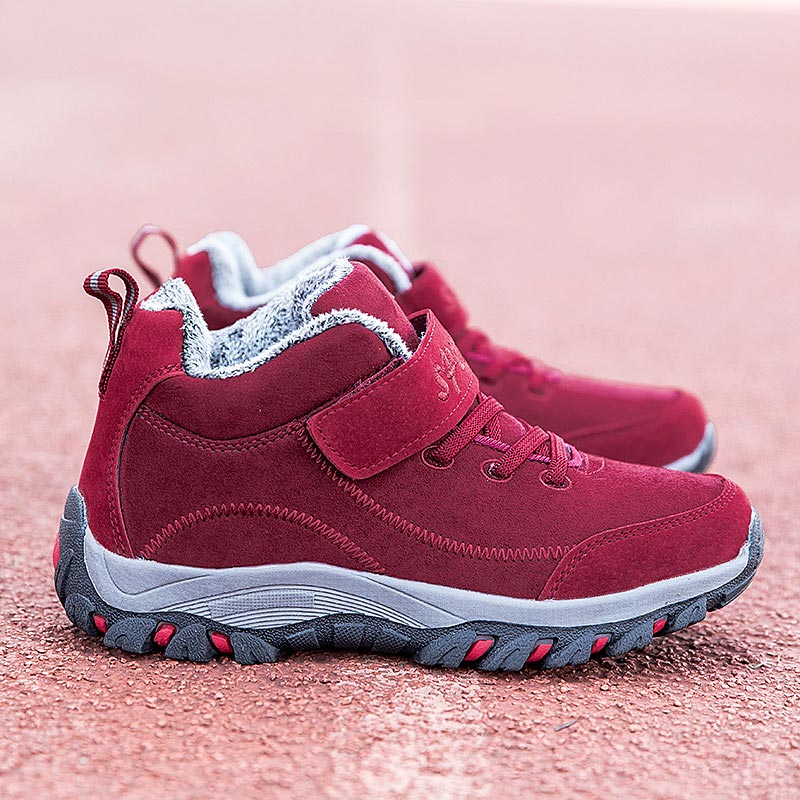short winter sports shoes for  – обзор и цена Streetwear Brand With White Flowers